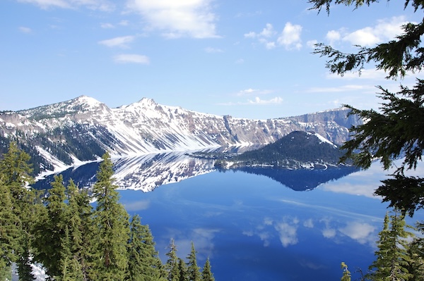 Crater Lake by Jeffrey Banke - Fotolia.com